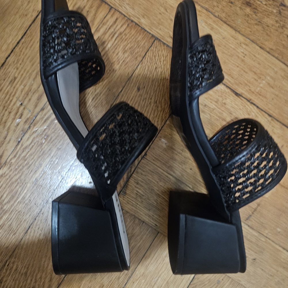 Anne Klein Black Textured Women's Sandals - Picture 9 of 14